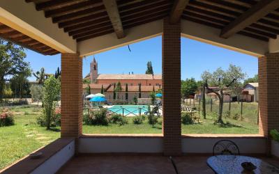 Appartamento con Vista Piscina 