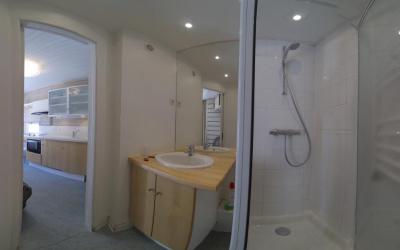 Studio u00c9conomique - u00e0 50u00a0Mu00e8tres de l'Hu00f4tel