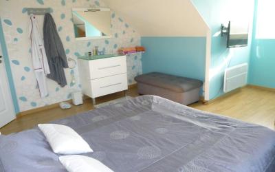 Chambre Double Standard avec Salle de Bains Commune Chambre Double Standard avec Salle de Bains Commune