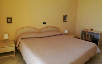 Camera Matrimoniale con Vista Lago