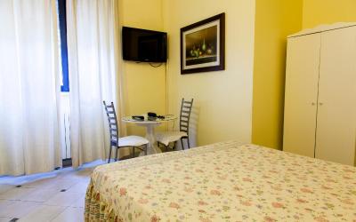 Camera Economy Matrimoniale/Doppia con Letti Singoli con Bagno Privato