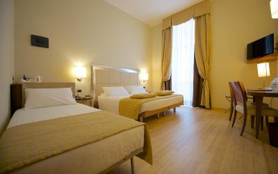 Camera Tripla Standard con Letto Queen-Size e Letto Singolo Camera Tripla Standard con Letto Queen-Size e Letto Singolo