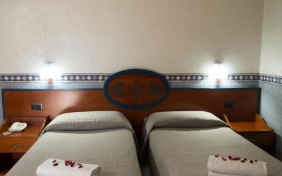 Camera Economy Matrimoniale/Doppia con Letti Singoli