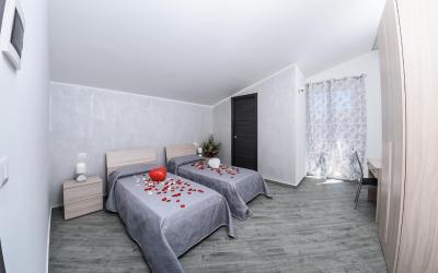 Camera Matrimoniale/Doppia con Letti Singoli