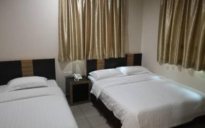 Kamar Keluarga (3 Orang Dewasa) Kamar Keluarga (3 Orang Dewasa)