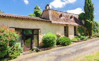 Maison de Vacances Six Chambres Maison de Vacances Six Chambres