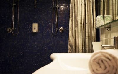 Camera Matrimoniale/Doppia con Letti Singoli