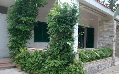 Casa con 4 camere da letto