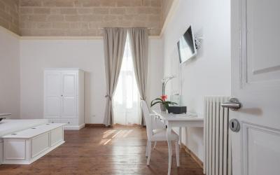 Camera Matrimoniale Deluxe (2 Adulti + 1 Bambino)