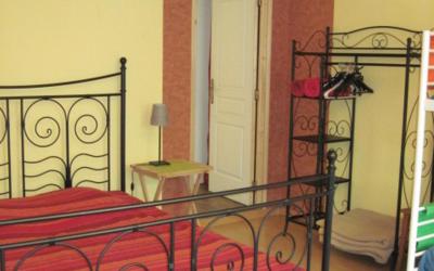 Chambre Familiale avec Salle de Bains Privative Chambre Familiale avec Salle de Bains Privative
