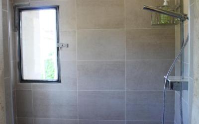 Chambre Double Deluxe avec Douche Chambre Double Deluxe avec Douche