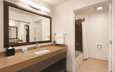 King Studio Suite
