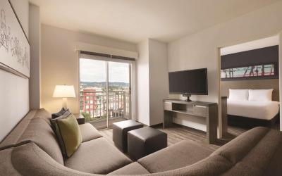 Queen Room with Accessible Tub - Disability Access