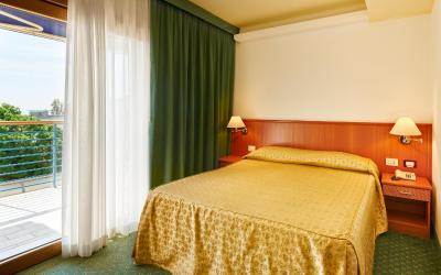 Camera Deluxe Matrimoniale/Doppia con Letti Singoli