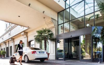 Camera Tripla Classic