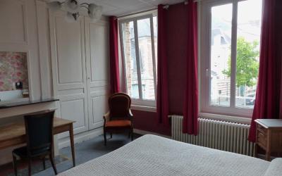 Chambre Lit Queen-Size  Chambre Lit Queen-Size