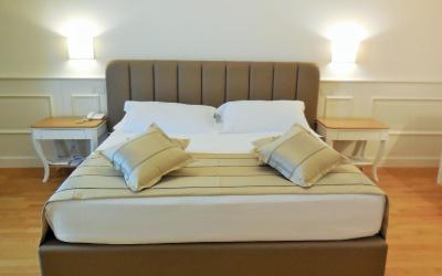 Camera Matrimoniale Classic con Vista Mare