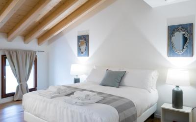 Camera Matrimoniale Superior