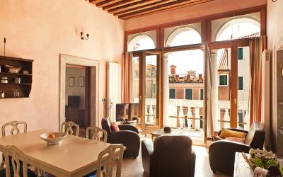 Appartamento con Balcone