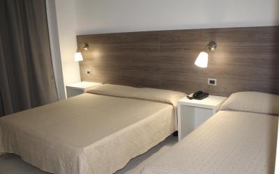 Camera Doppia con Letti Singoli