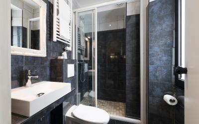 Chambre Double Standard avec Douche Chambre Double Standard avec Douche