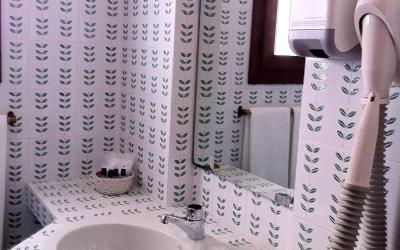 Camera Matrimoniale/Doppia con Letti Singoli con Vista Giardino