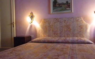 Camera Matrimoniale con Bagno Privato