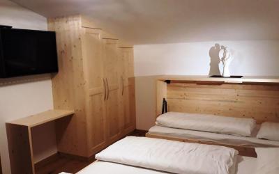 Camera Tripla Budget