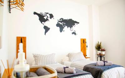 Camera Doppia con Letti Singoli e Bagno in Comune