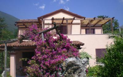 Villa con 2 Camere da Letto