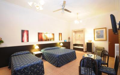 Camera Quintupla (5 Adulti)