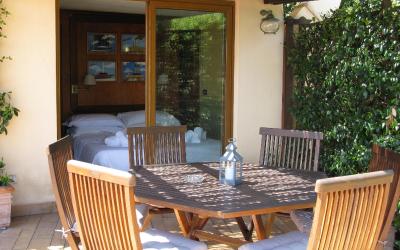 Camera Matrimoniale con Terrazza e Vista Mare 