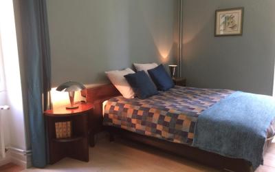 Chambre Lit Queen-Size - Vue sur Jardin
