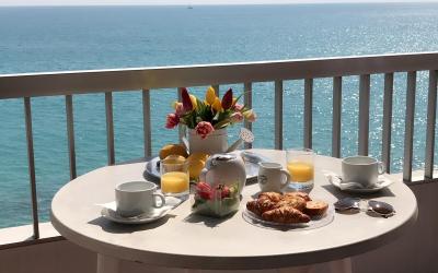Chambre Double ou Lits Jumeaux avec Balcon - Vue sur Mer