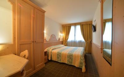 Camera Matrimoniale/Doppia con Letti Singoli