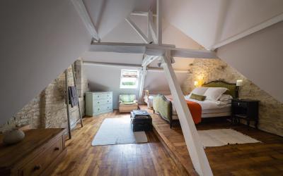 Chambre Double Deluxe (2 Adultes + 1 Enfant) Chambre Double Deluxe (2 Adultes + 1 Enfant)