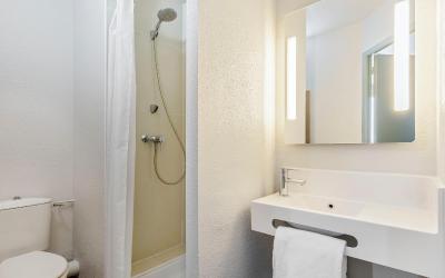 Chambre Quadruple - Non-Fumeurs