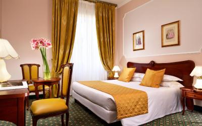 Camera Matrimoniale/Doppia con Letti Singoli