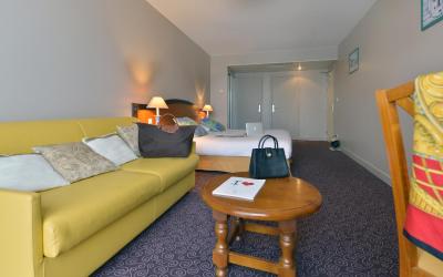 Suite Familiale (2 Adultes + 2 Enfants) Suite Familiale (2 Adultes + 2 Enfants)