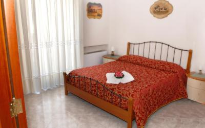Appartamento con 2 Camere da Letto e Balcone