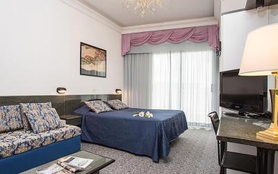 Camera Familiare con Accesso Spiaggia (2 Adulti + 2 Bambini)