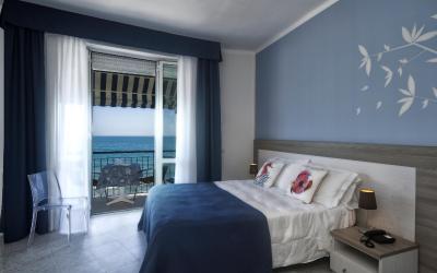 Camera Matrimoniale/Doppia con Letti Singoli con Vista Mare 