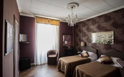 Camera Doppia con Letti Singoli