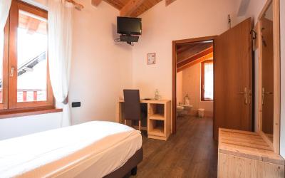 Camera Singola Superior