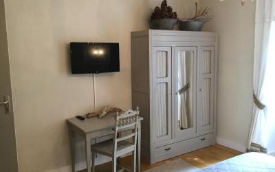 Chambre Double avec Salle de Bains Privative Chambre Double avec Salle de Bains Privative