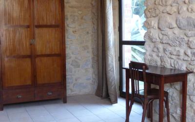 Studio Lit Queen-Size 