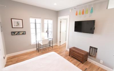 Adorable 1-Bedroom Suite