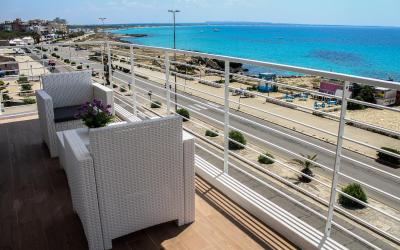 Camera Matrimoniale Deluxe con Balcone e Vista Mare Camera Matrimoniale Deluxe con Balcone e Vista Mare