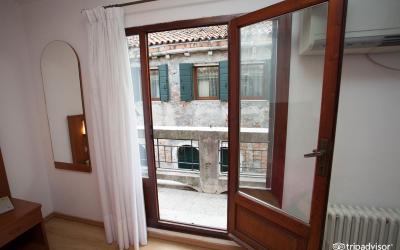 Camera Singola Deluxe con Balcone 