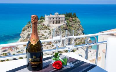 Camera Deluxe Matrimoniale con Vista Mare